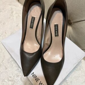 Nine West Chocolate Brown Heels